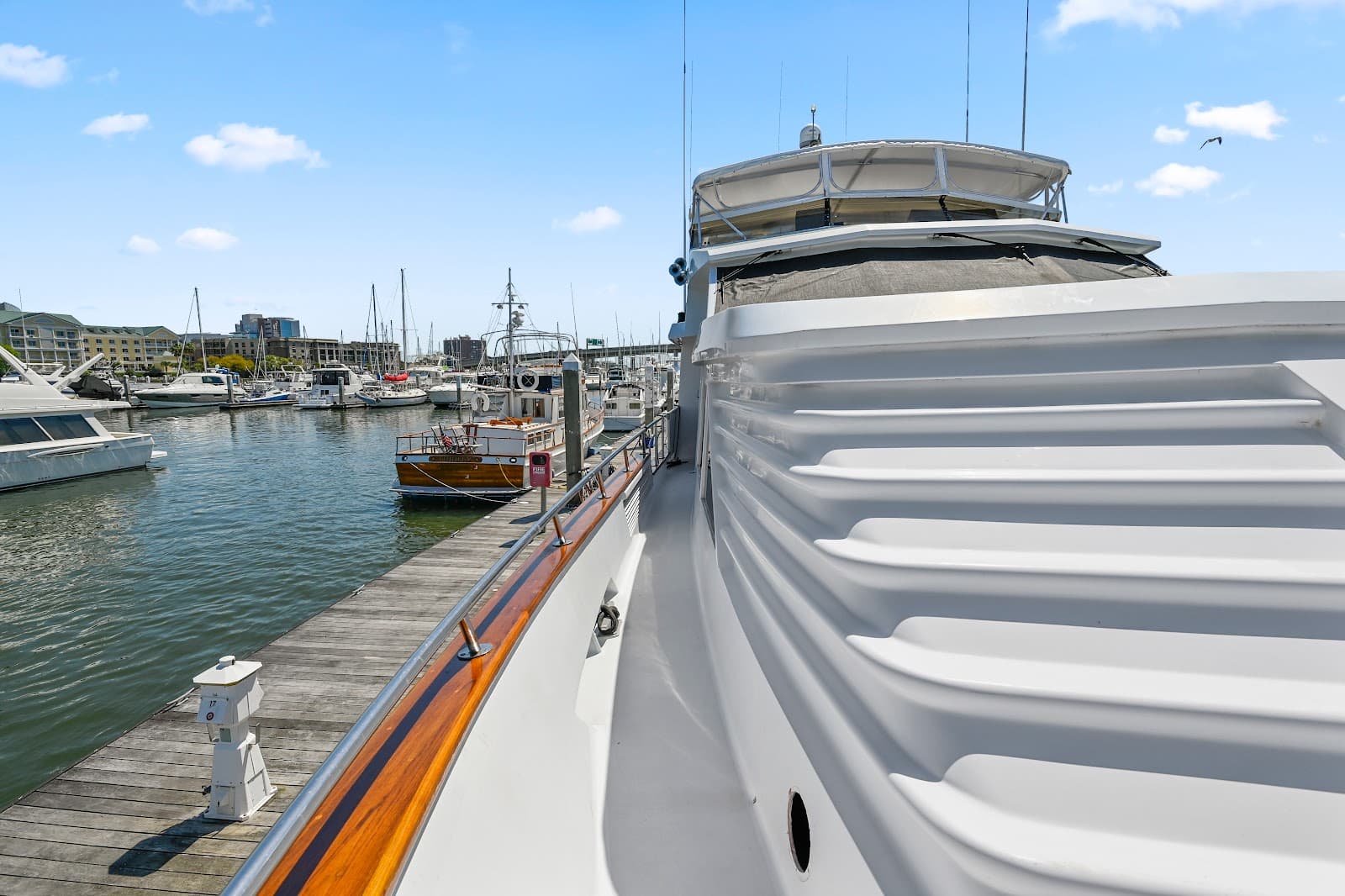 Charleston Super Yacht Charter — photo 2