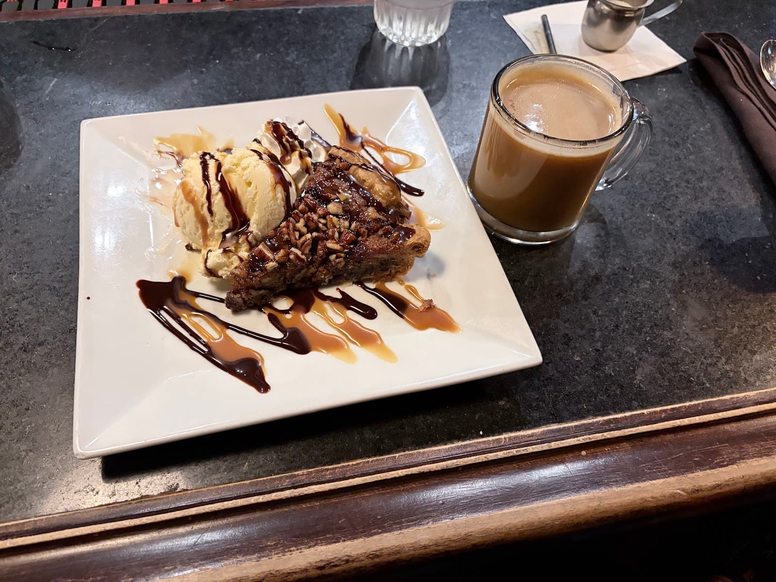 Kaminsky's Dessert Cafe