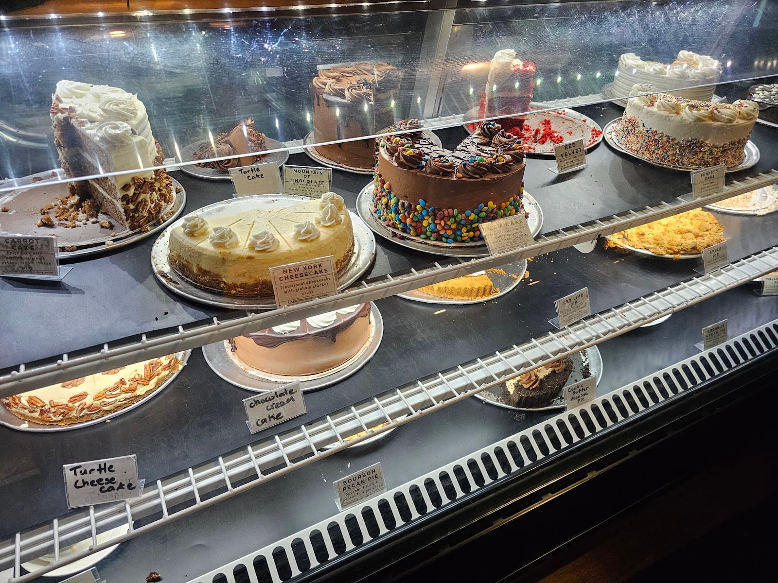 Kaminsky's Dessert Cafe — photo 2