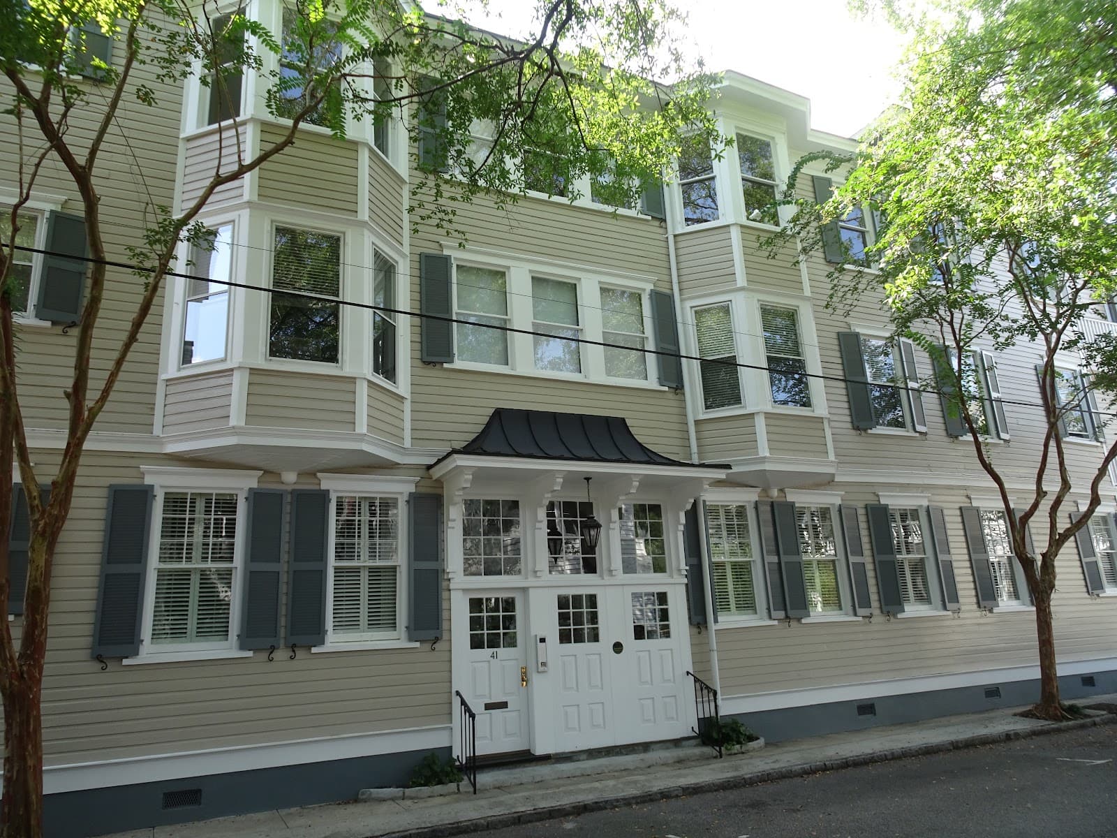 Lavender & Lace Bed and Breakfast — photo 1