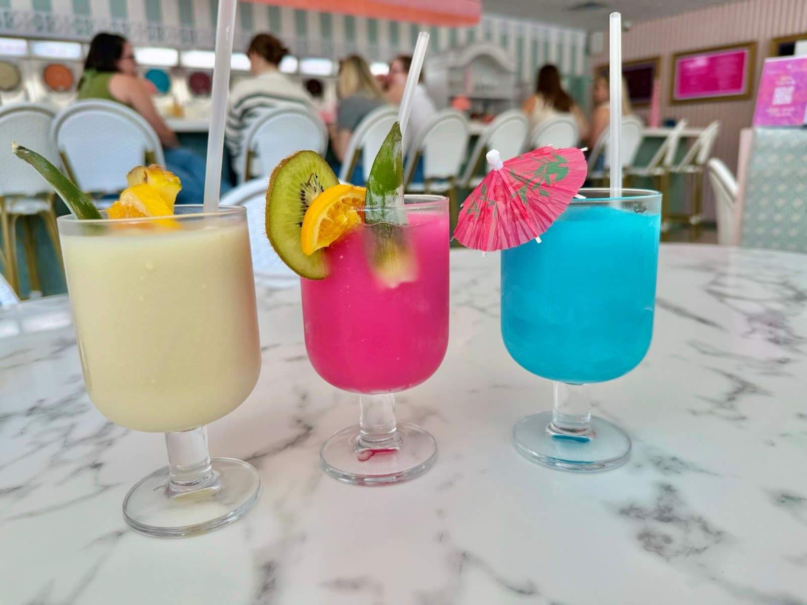 Zachary's Daiquiris | Downtown Charleston Bar — photo 2
