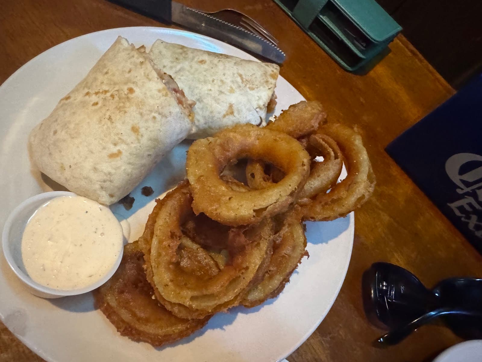Moe's Crosstown Tavern — photo 2