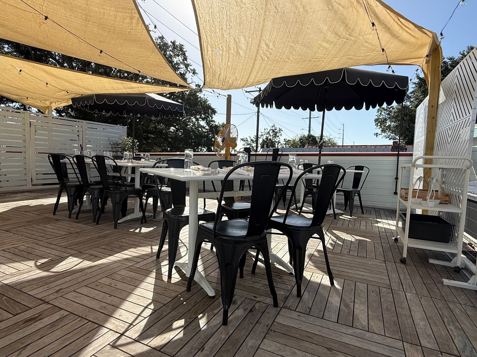 Lillian’s Petite Market & Eatery — photo 1
