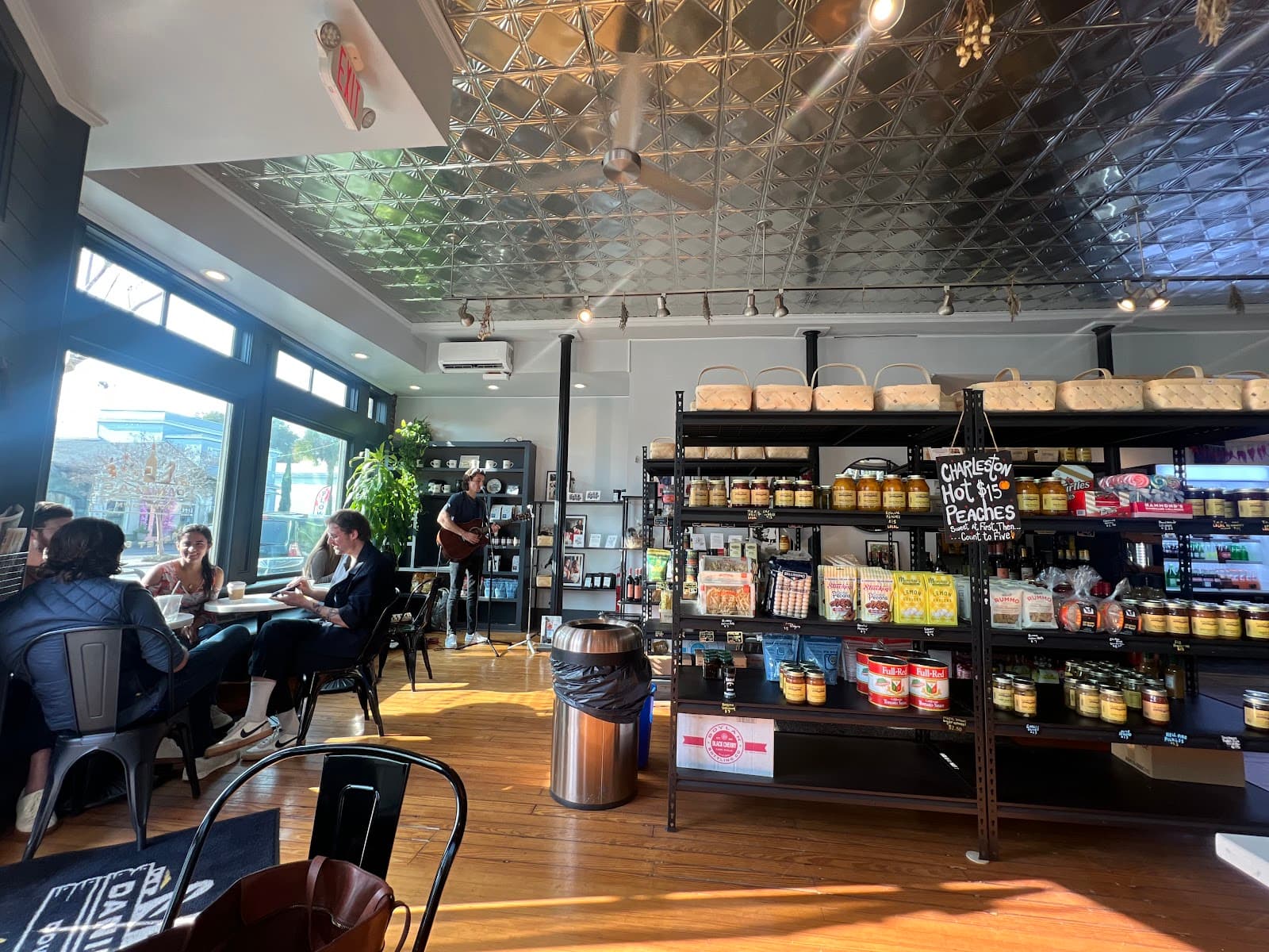 Daniela's Downtown — photo 1