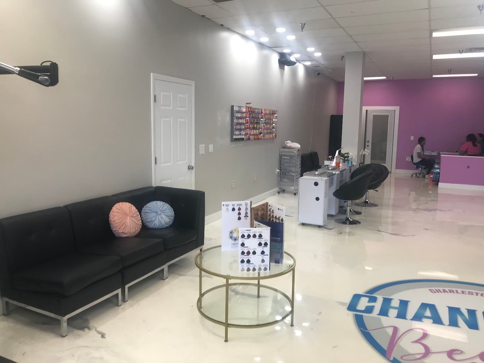 Change Up Cuts Barbershop & Beauty Center — photo 1