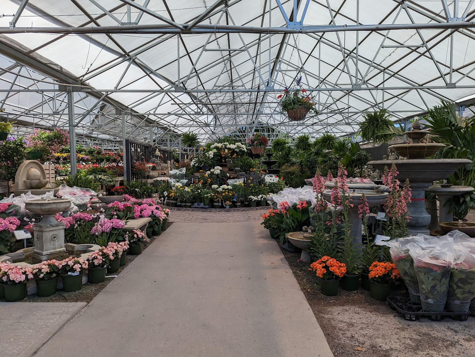 Hyams Garden & Accent Store — photo 1