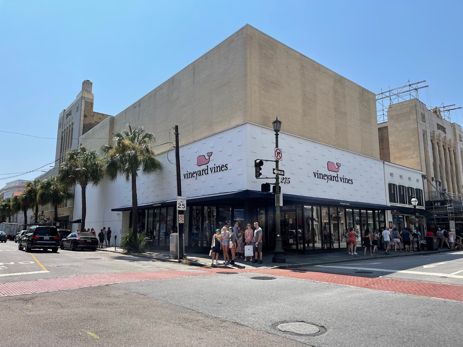vineyard vines — photo 1