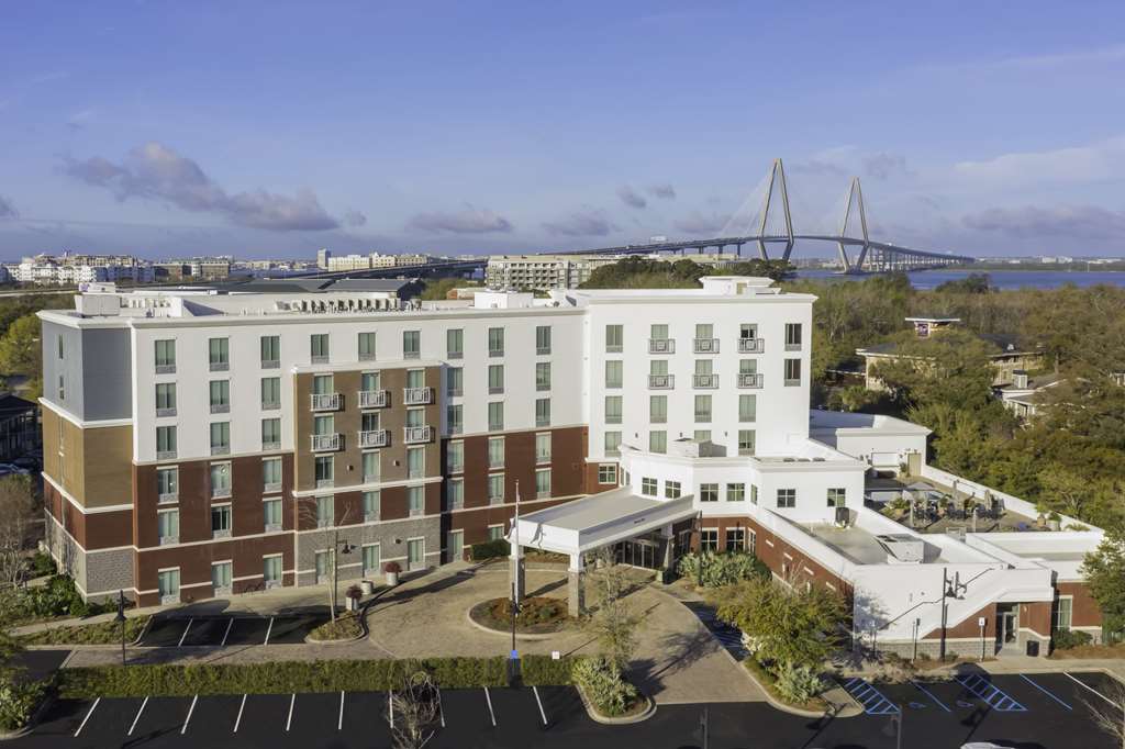 Hilton Garden Inn Charleston / Mt. Pleasant — photo 2