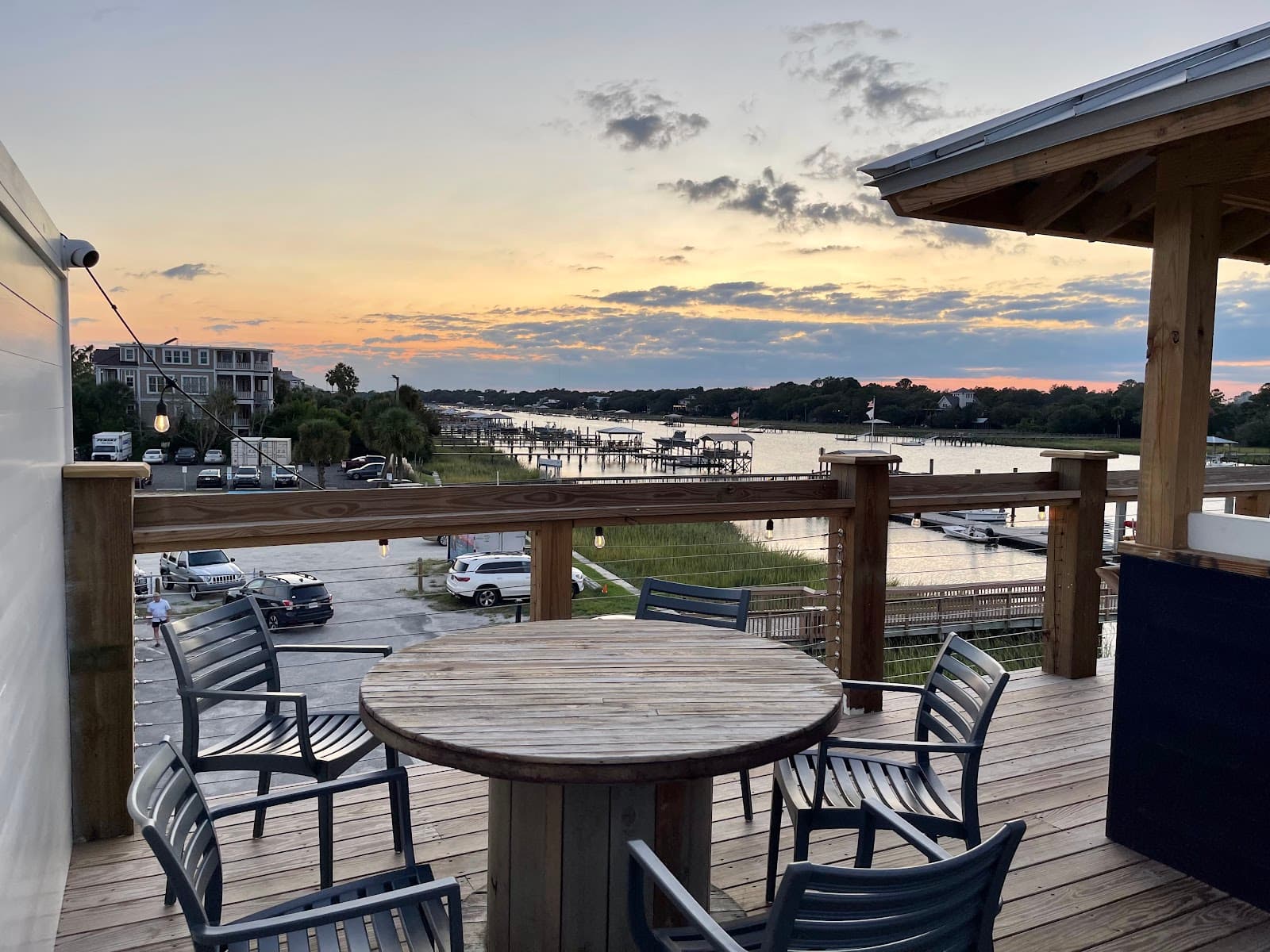 Islander 71 Fish House and Raw Bar — photo 1