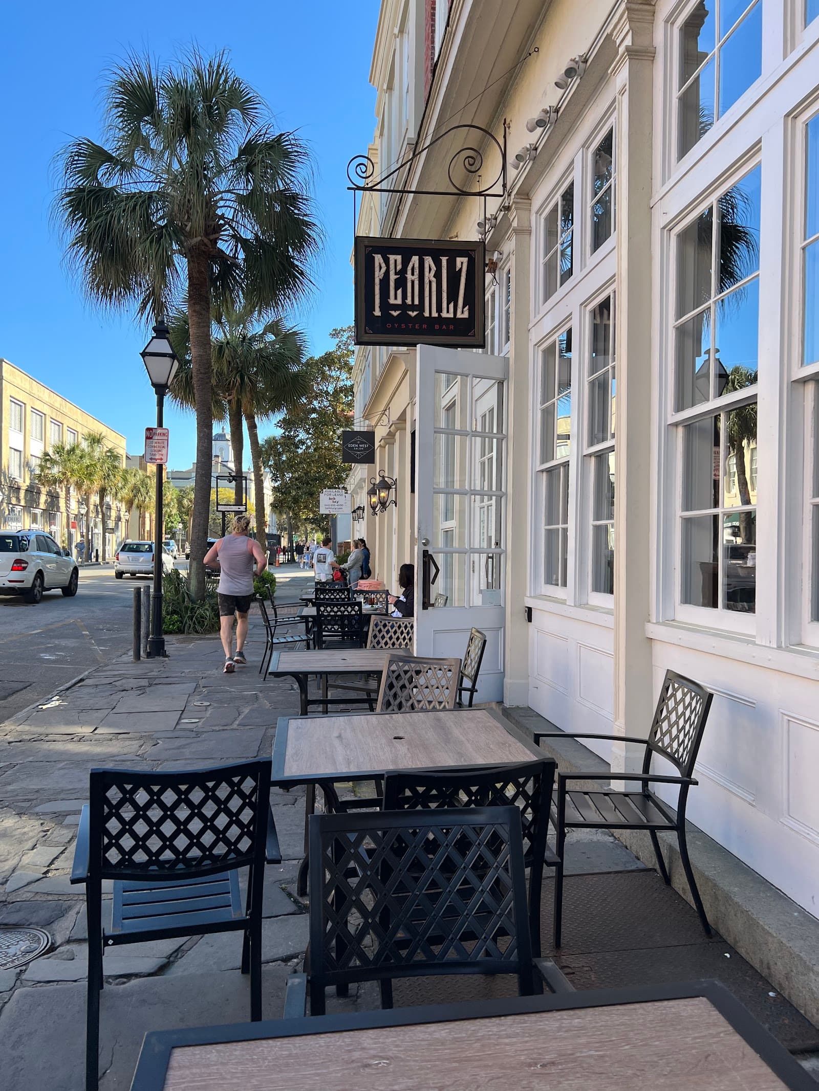 Pearlz Oyster Bar — photo 2