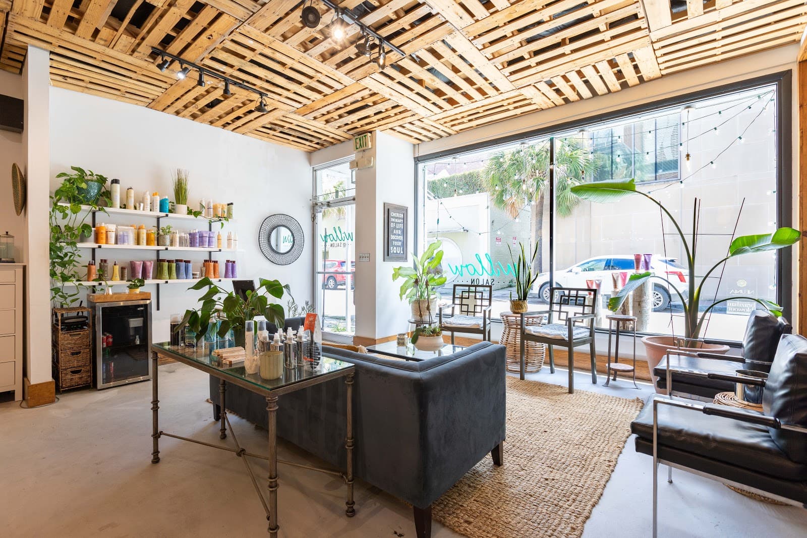 Willow Salon Downtown — photo 1