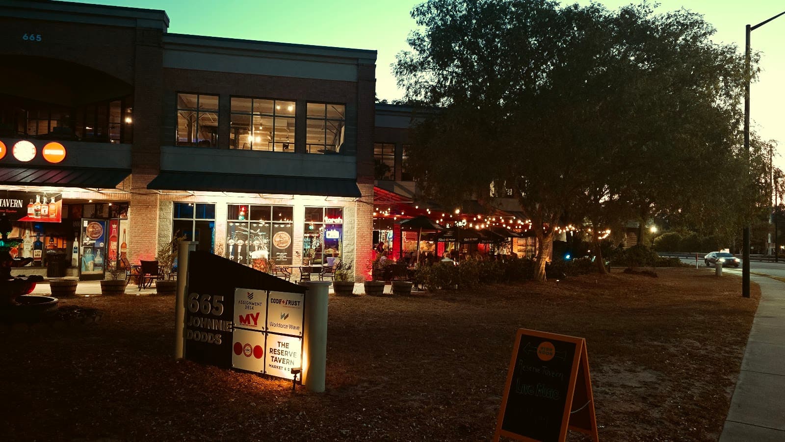 The Reserve Tavern and Market — photo 1