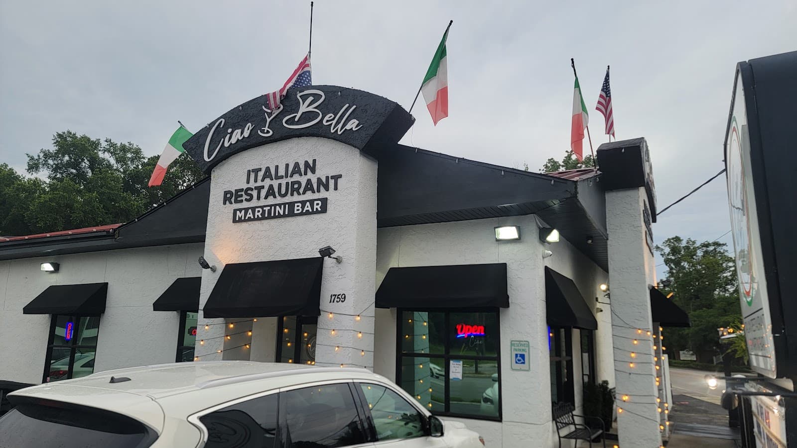 Ciao Bella Restaurant, Pizzeria, Martini Bar Charlston SC — photo 1