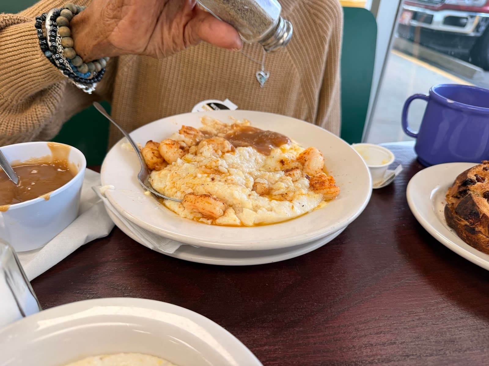 Bear E Patch Cafe West