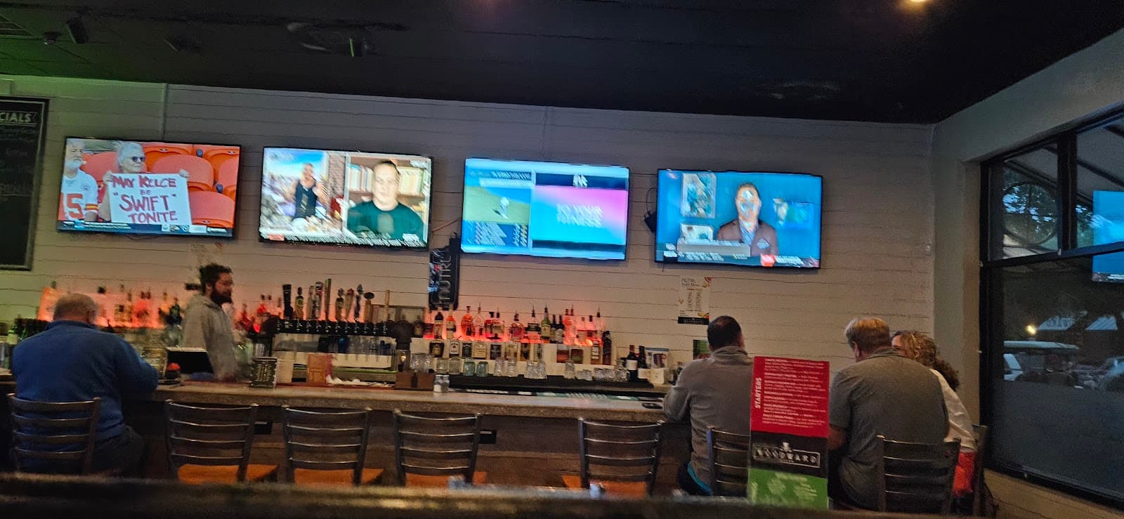 Woodward Tavern — photo 2