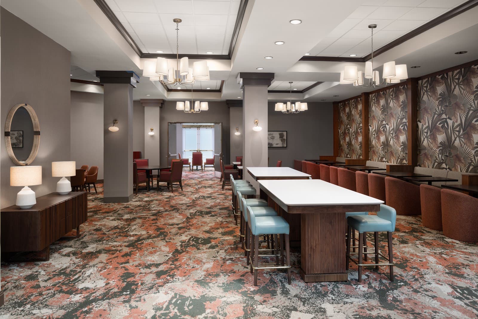 Embassy Suites by Hilton Charleston Airport Hotel & Convention Center — photo 1