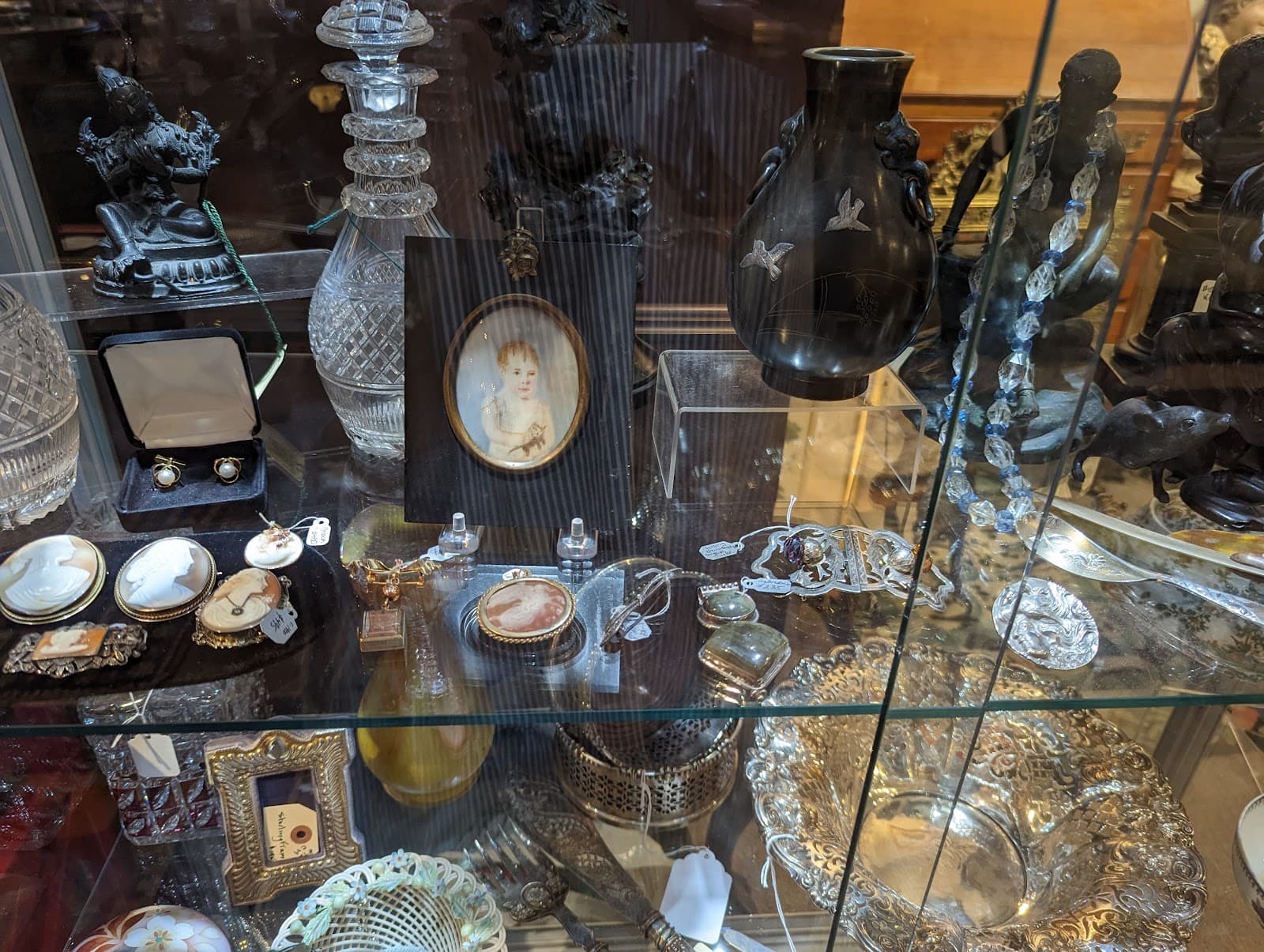 Seventeen South Antiques — photo 2