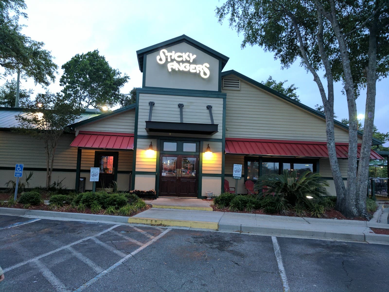 Village Pointe Shopping Center — photo 2