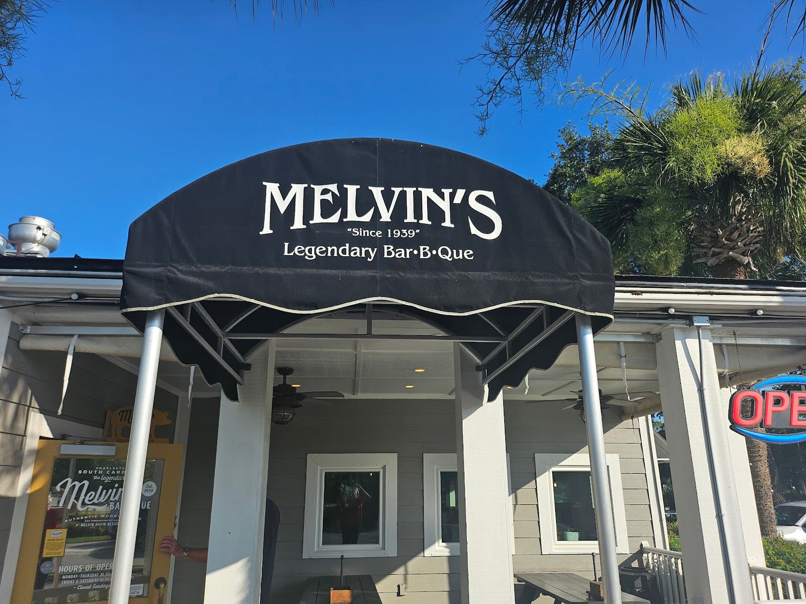 Melvin's BBQ - Mt Pleasant — photo 1