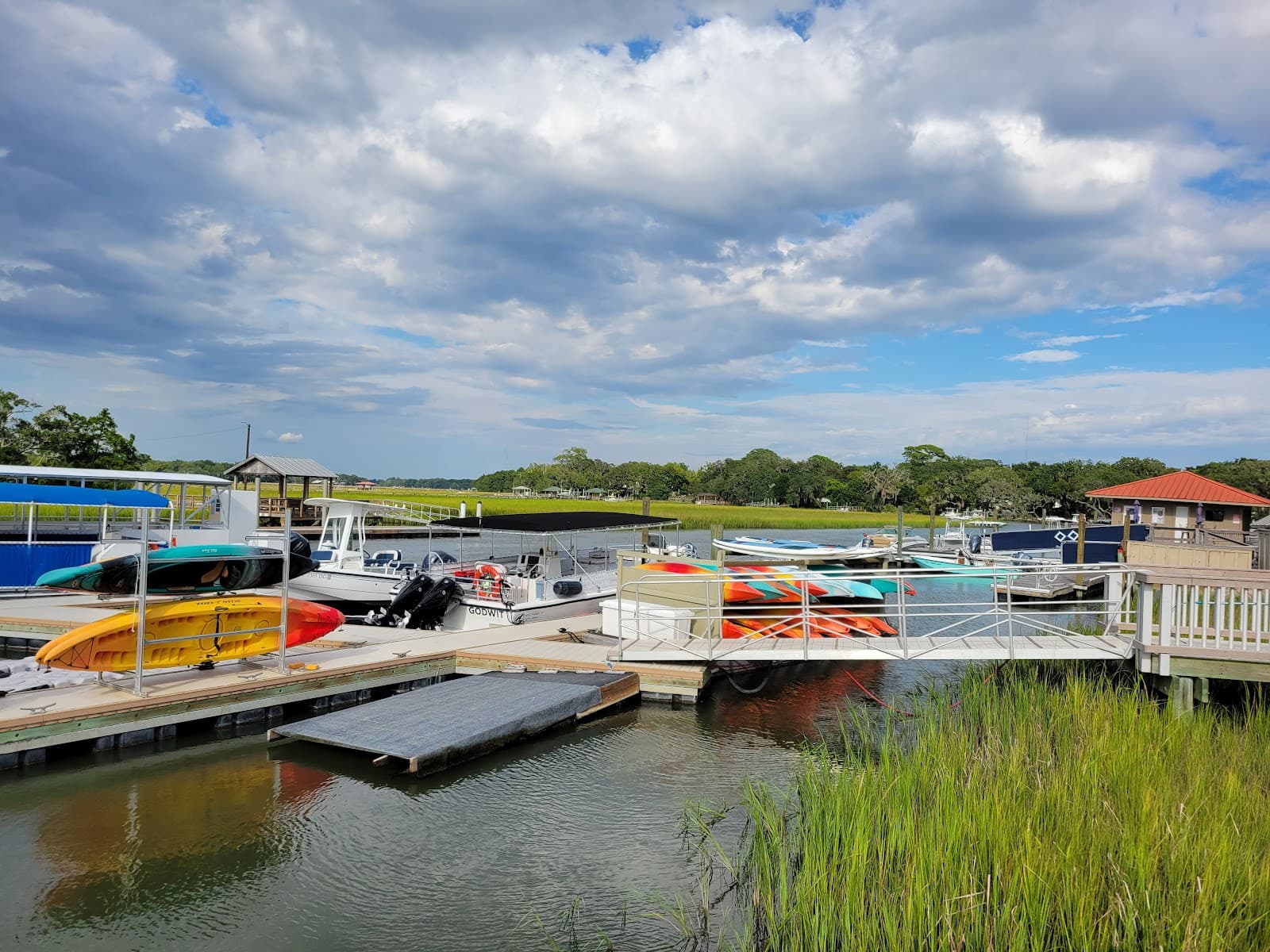 Shem Creek Crab House — photo 2