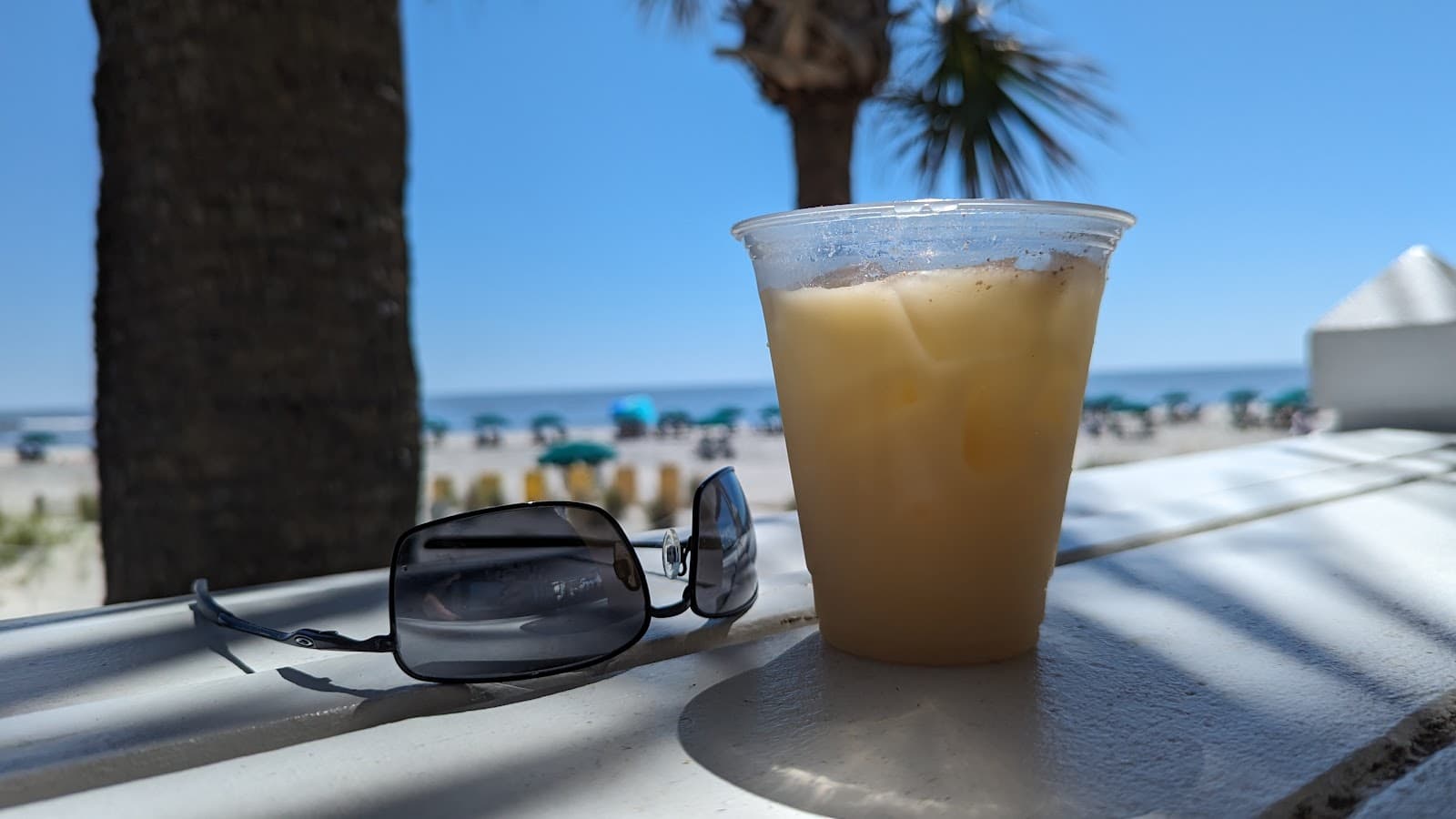 Beachside Burgers & Bar — photo 2