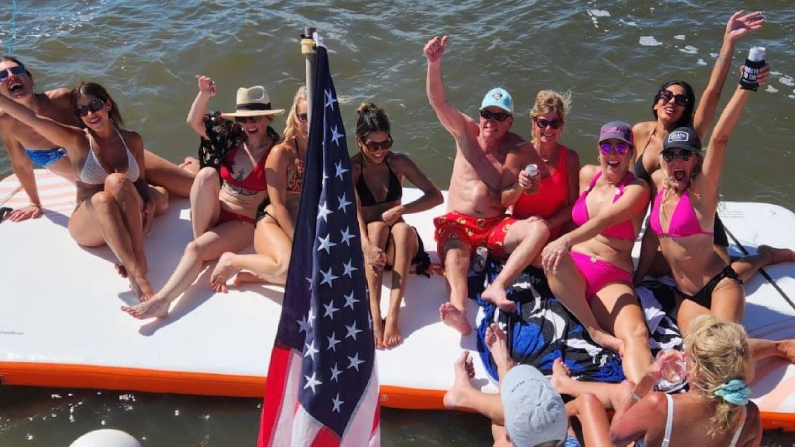 Dockside Yacht Charters — photo 1