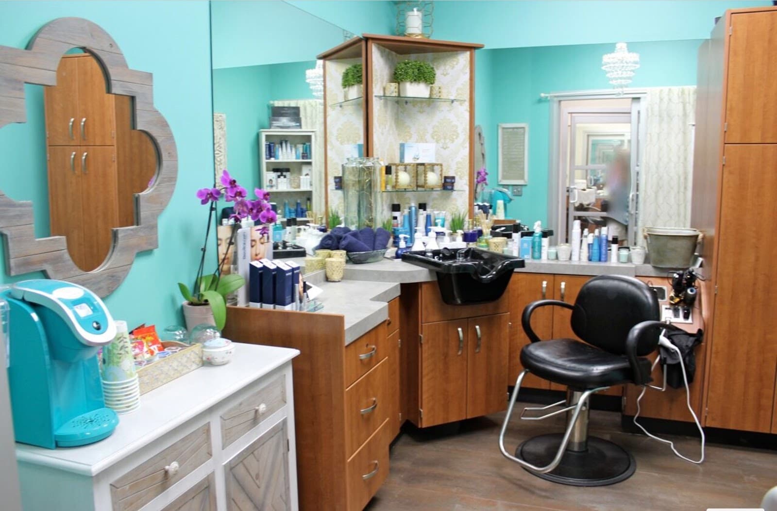 Sola Salons — photo 2
