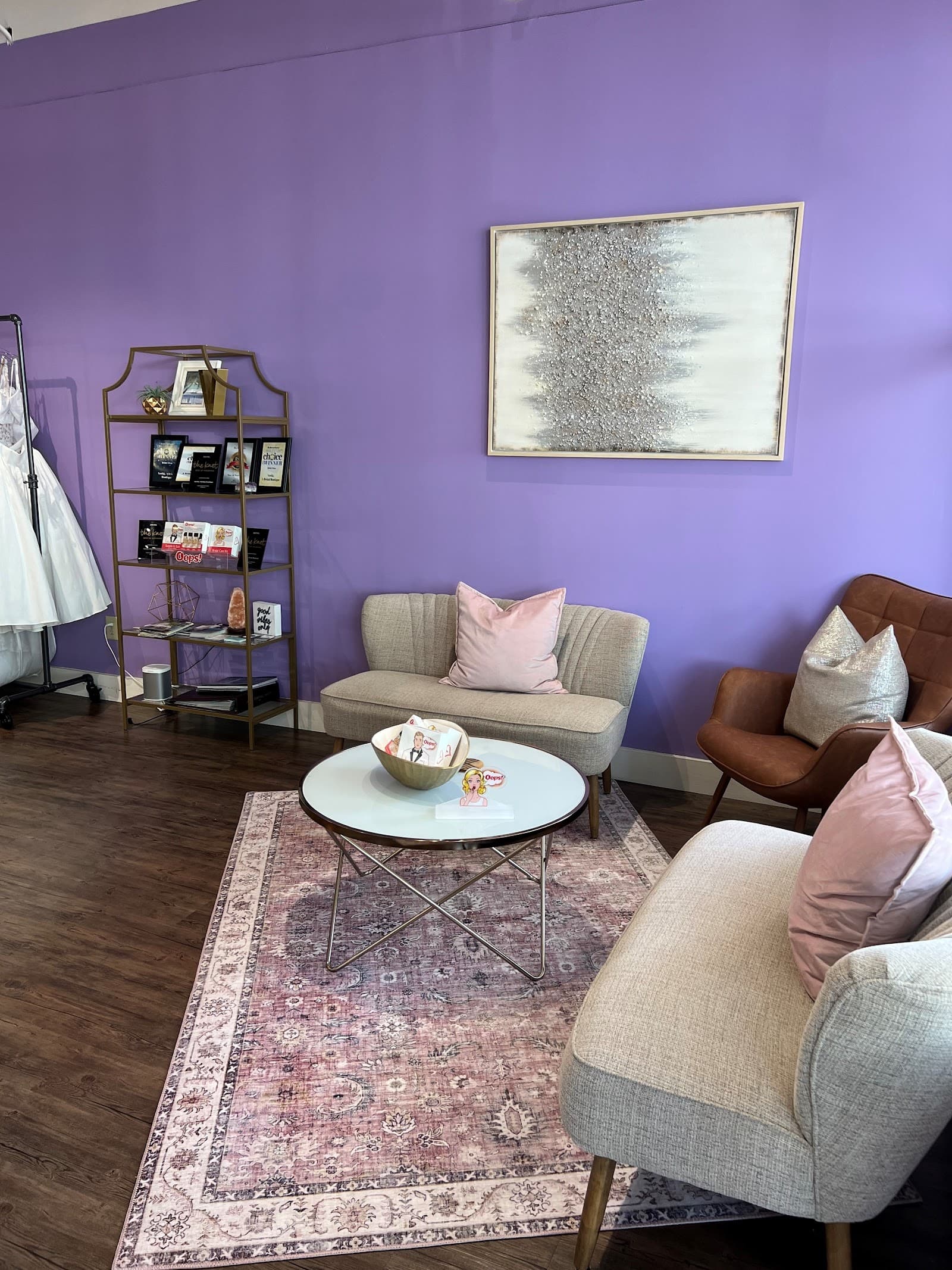 Verita. A Bridal Boutique — photo 1