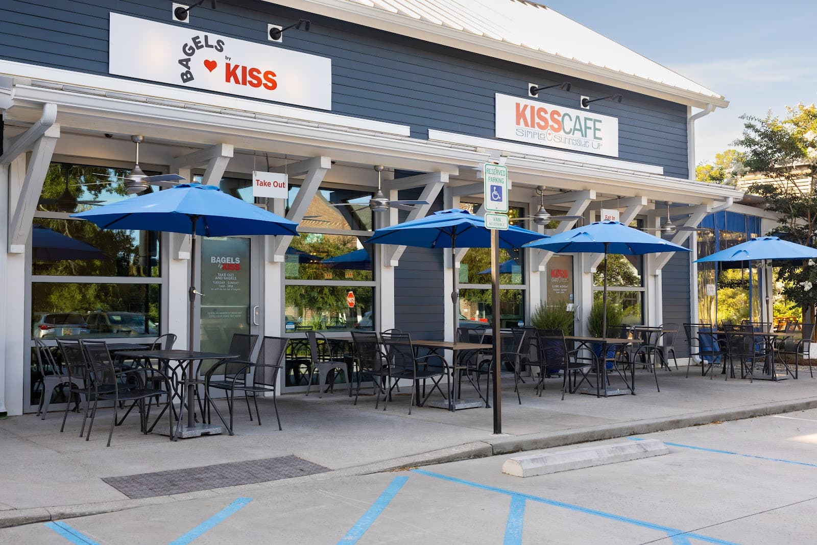 KISS Cafe