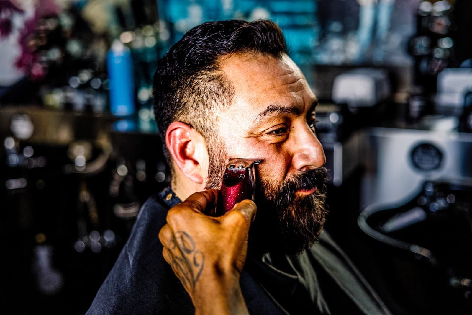Floyd's 99 Barbershop