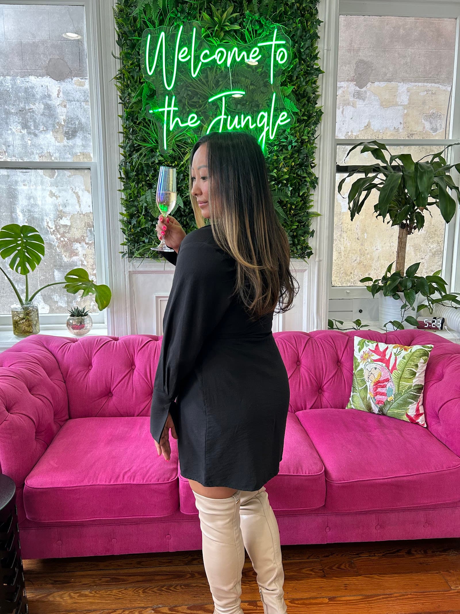 The Pink Parrot Hair Lounge — photo 2