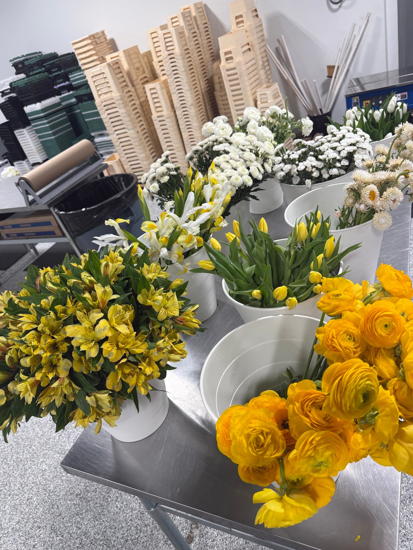 Mayesh Wholesale Florist — photo 2