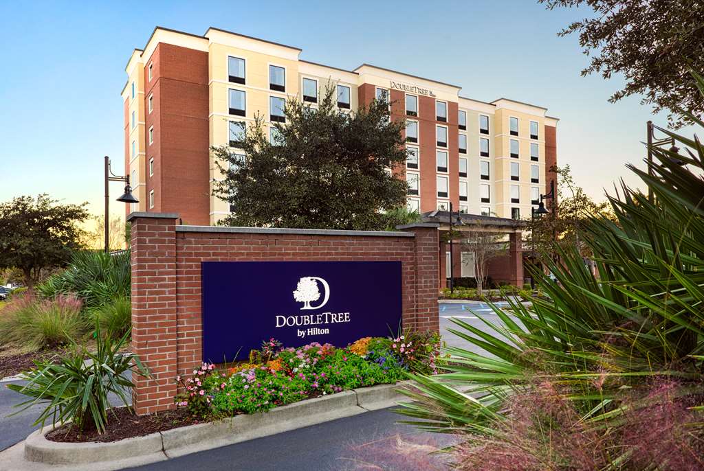 DoubleTree by Hilton Charleston Mount Pleasant — photo 1