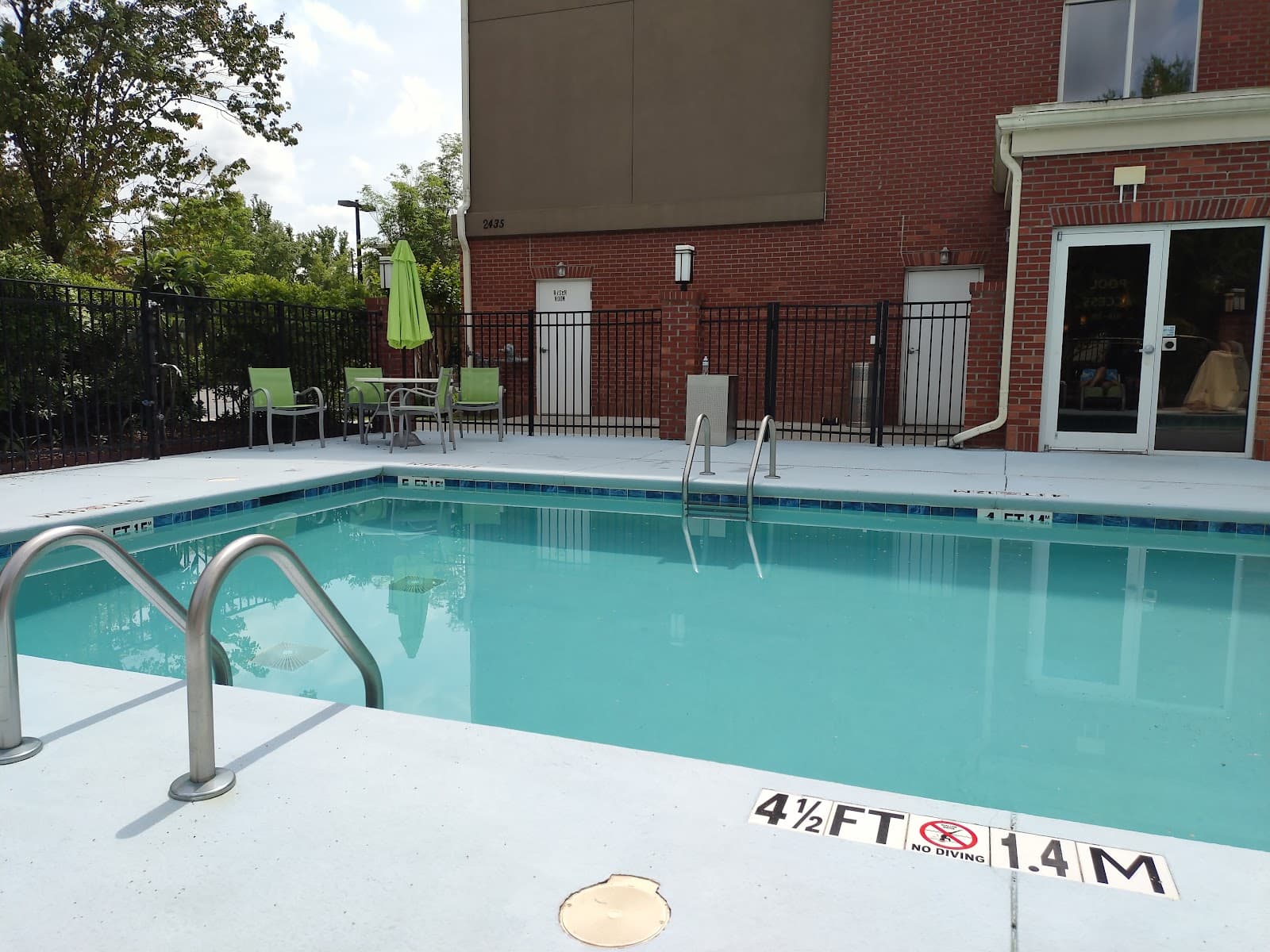 Holiday Inn Express & Suites Charleston-North by IHG