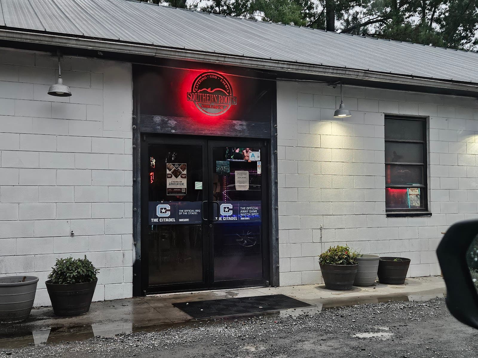 Southern Roots Smokehouse — photo 2