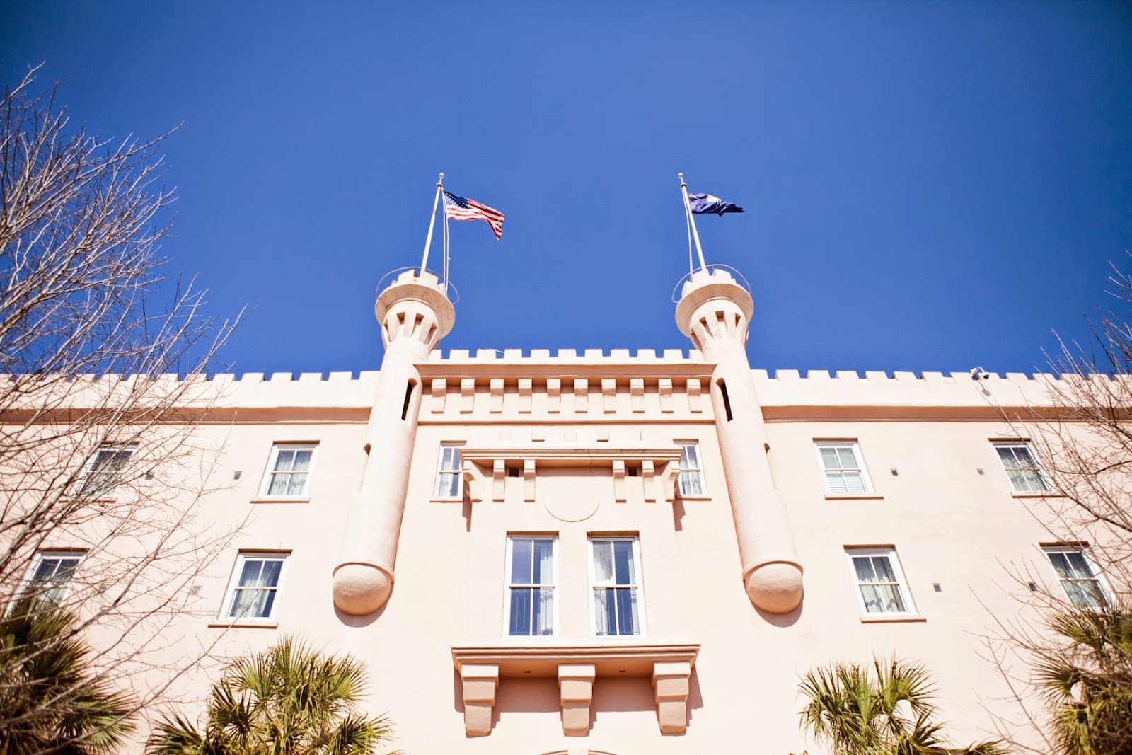 Embassy Suites by Hilton Charleston Historic District — photo 2