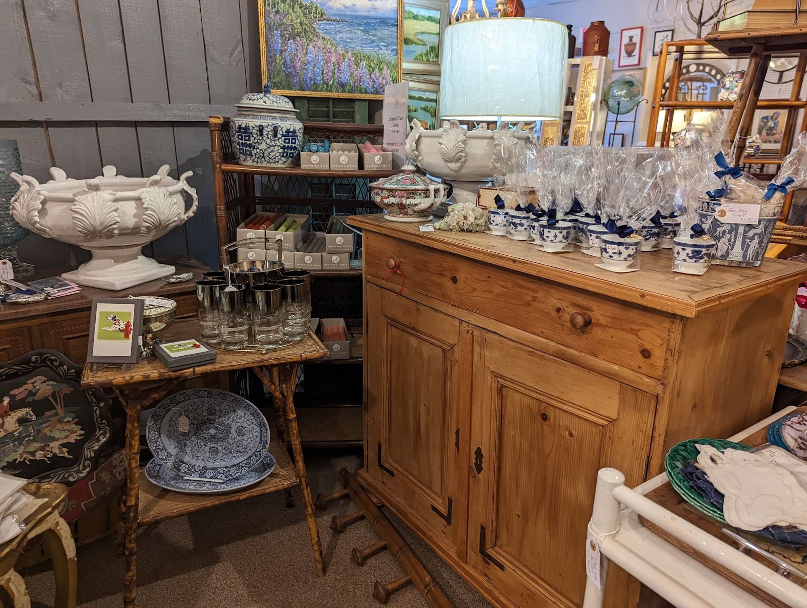 Antiques of South Windermere — photo 1