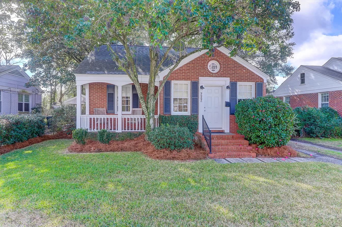 Charlestonian Real Estate Team
