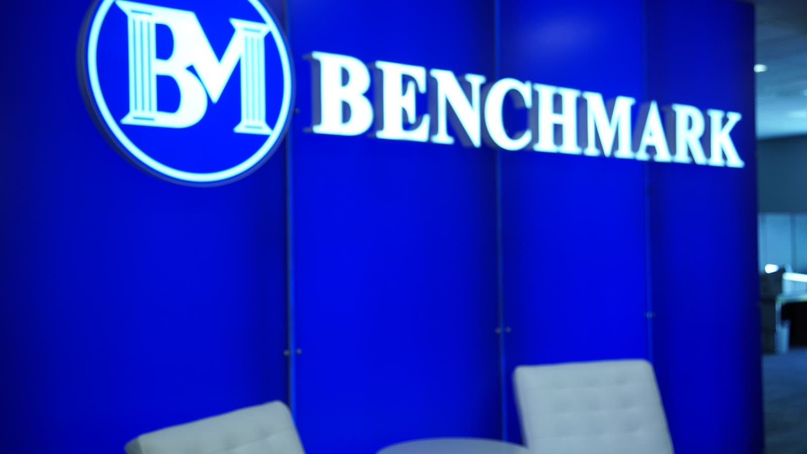 Stephanie Medlock - Benchmark Mortgage — photo 1