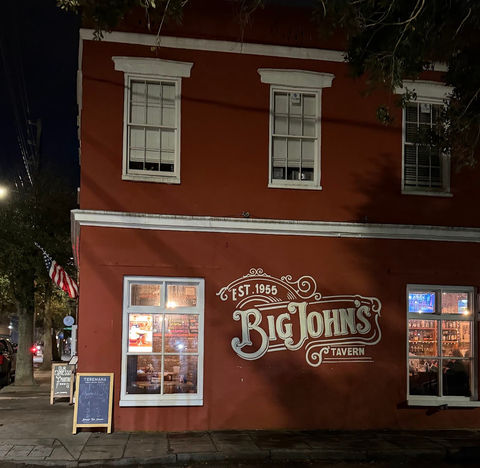 Big John's Tavern — photo 1