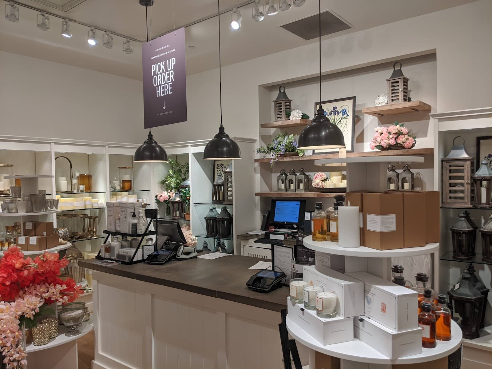 Pottery Barn — photo 1