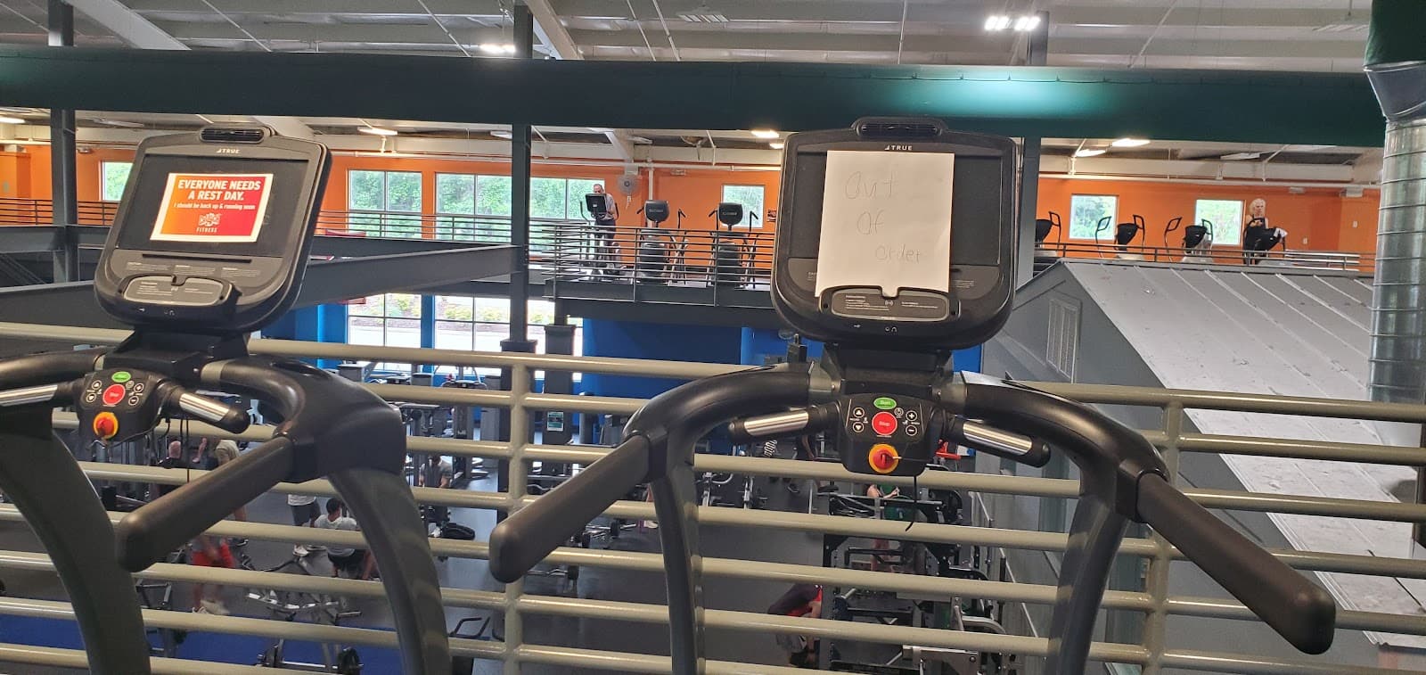 Crunch Fitness - Park West — photo 2
