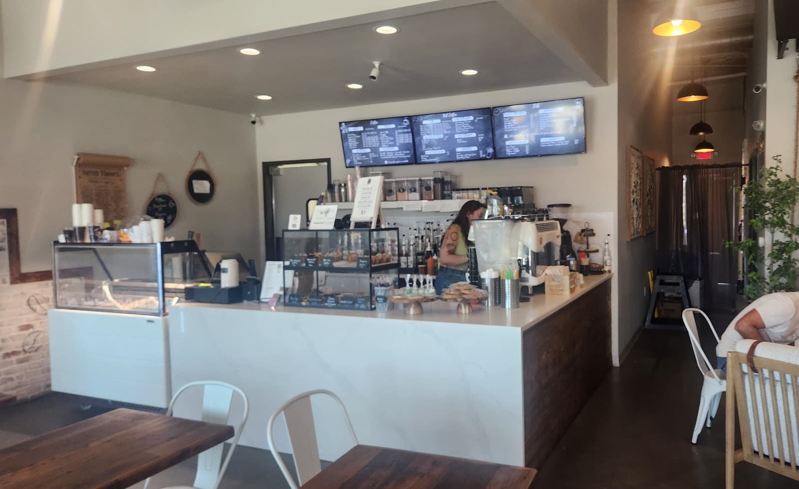 The Front Porch Coffeehouse and Creamery