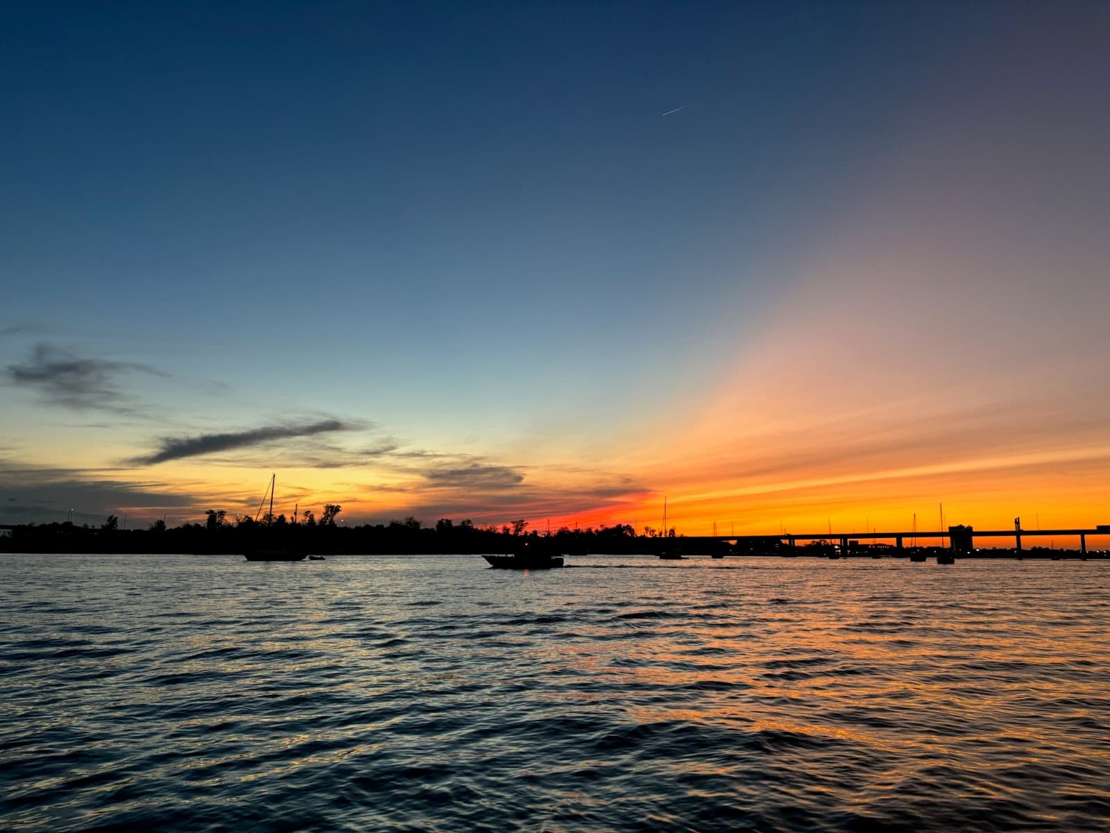 Sip & Sea Boat Charters — photo 1