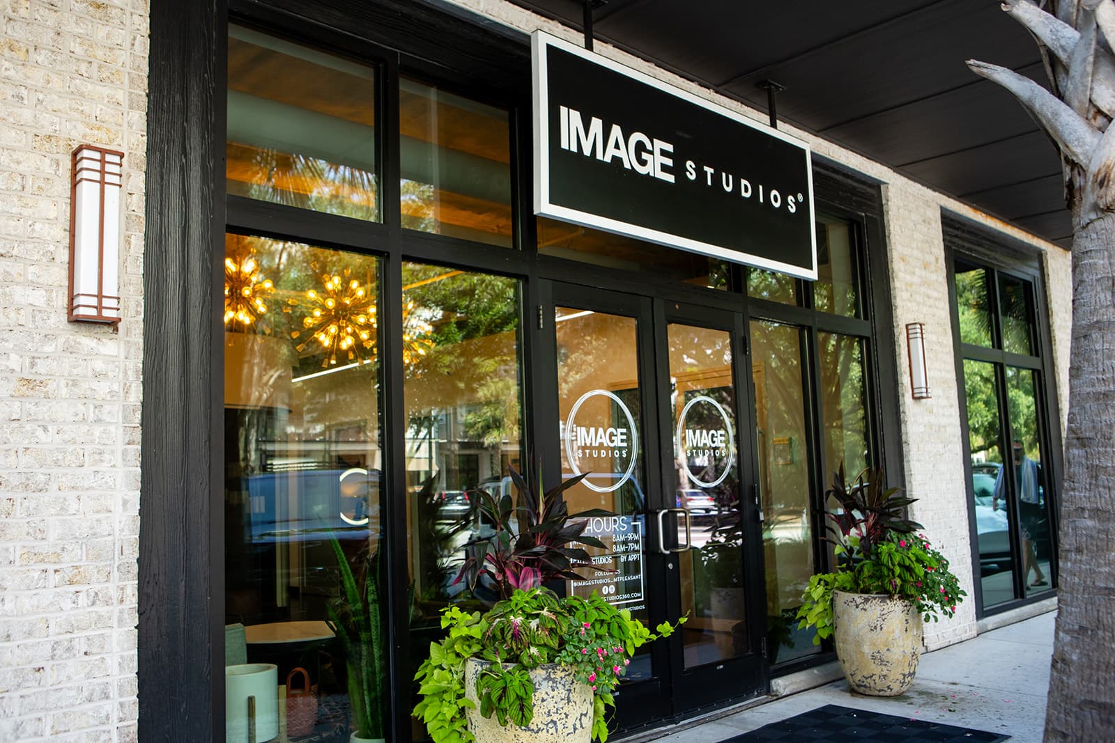 AURĀE Modern Medical + Spa — photo 1