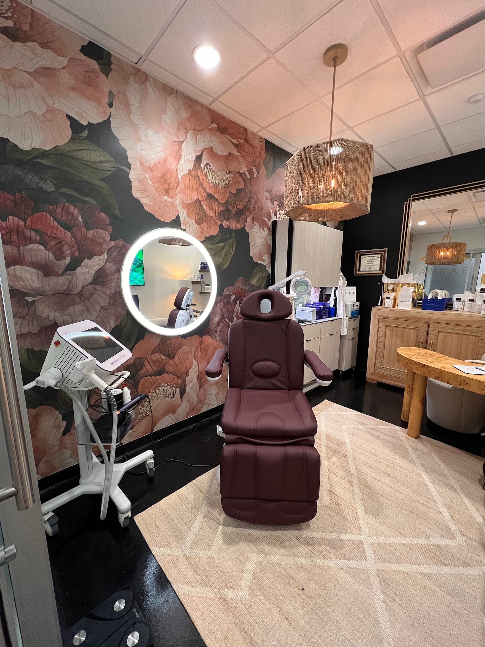 AURĀE Modern Medical + Spa — photo 2