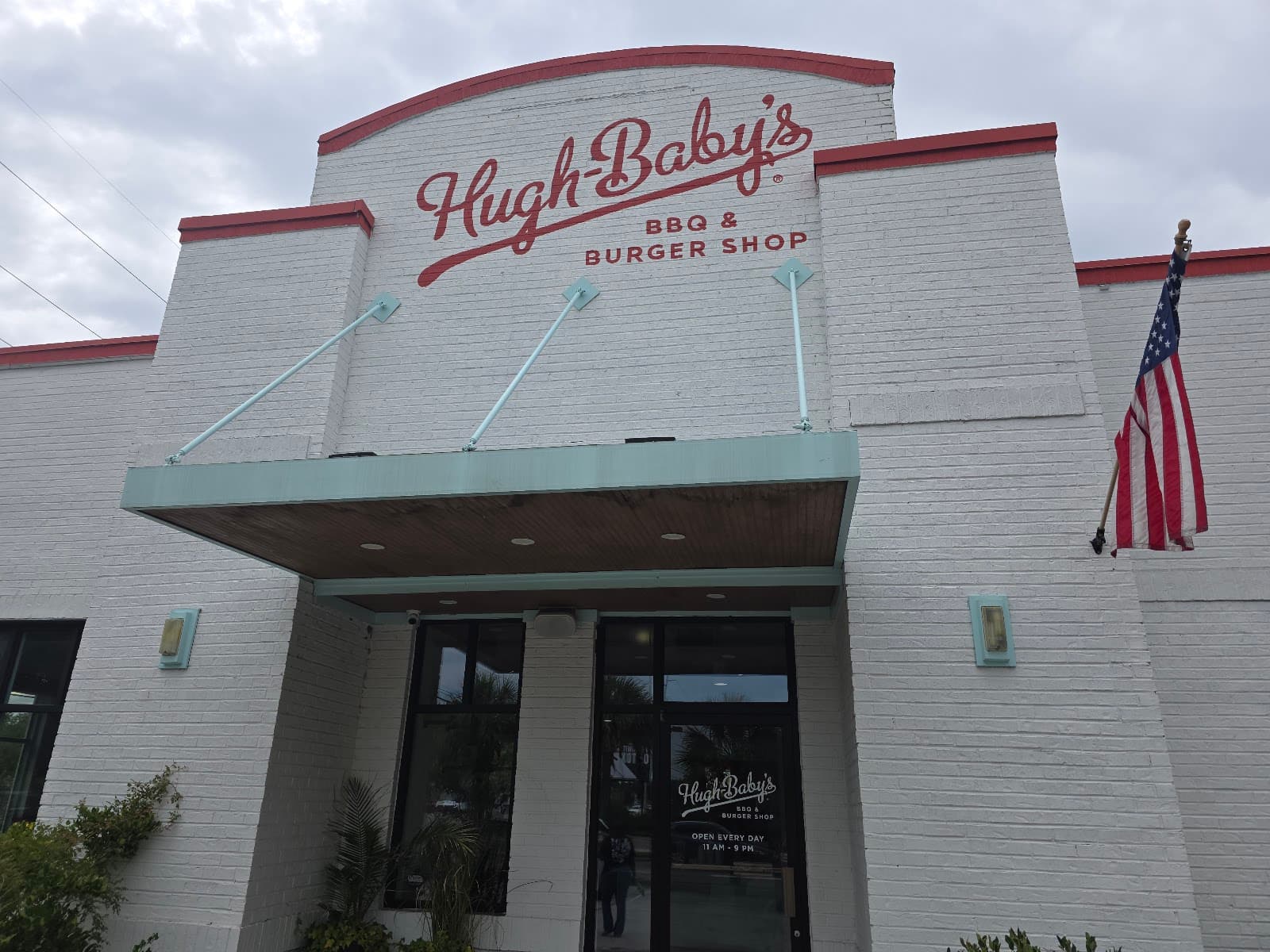 Hugh-Baby's BBQ & Burger Shop — photo 2