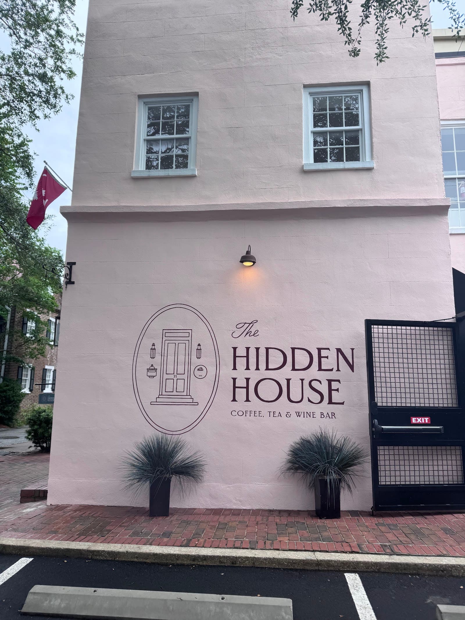 The Hidden House - Charleston — photo 2