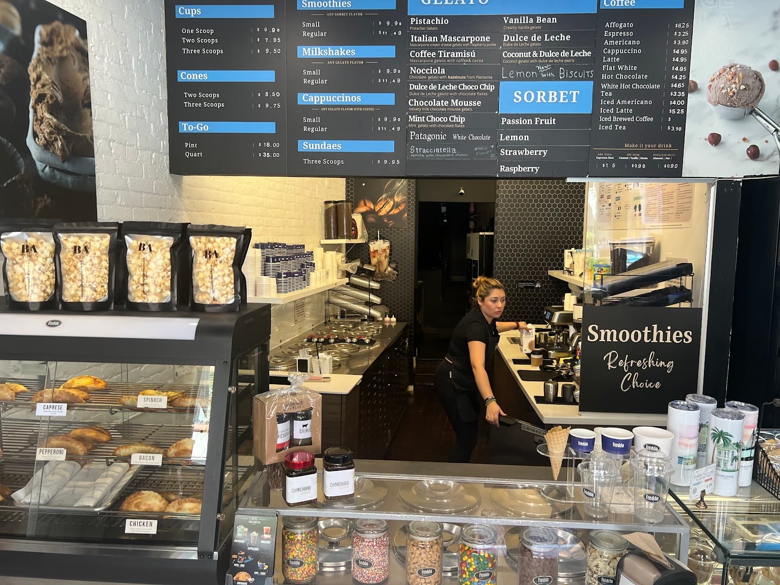 Freddo's Cafe & Ice Cream — photo 1