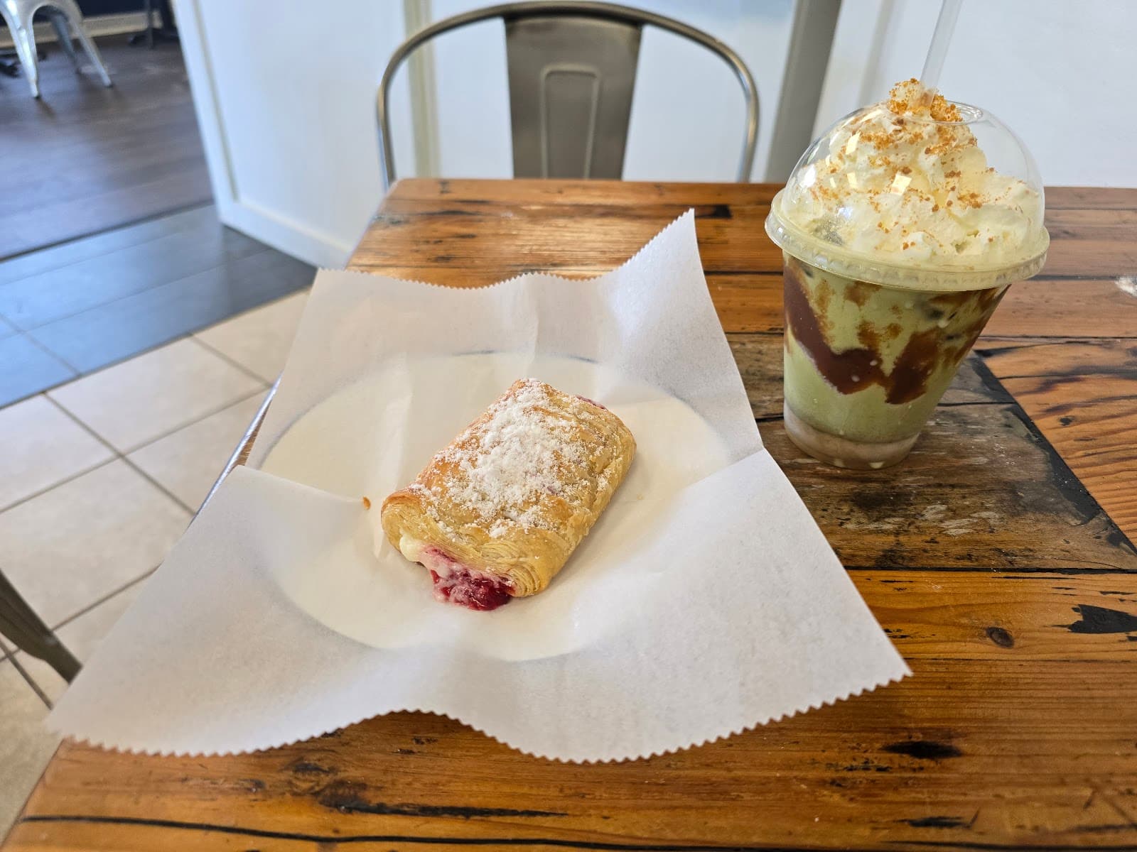 Cafe Charlotte — photo 2
